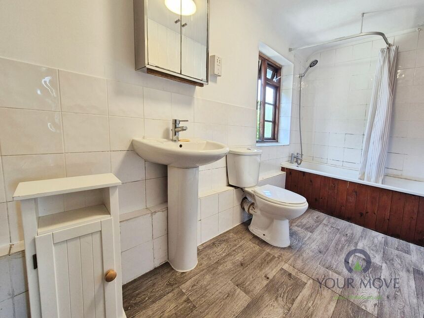 Bathroom / WC