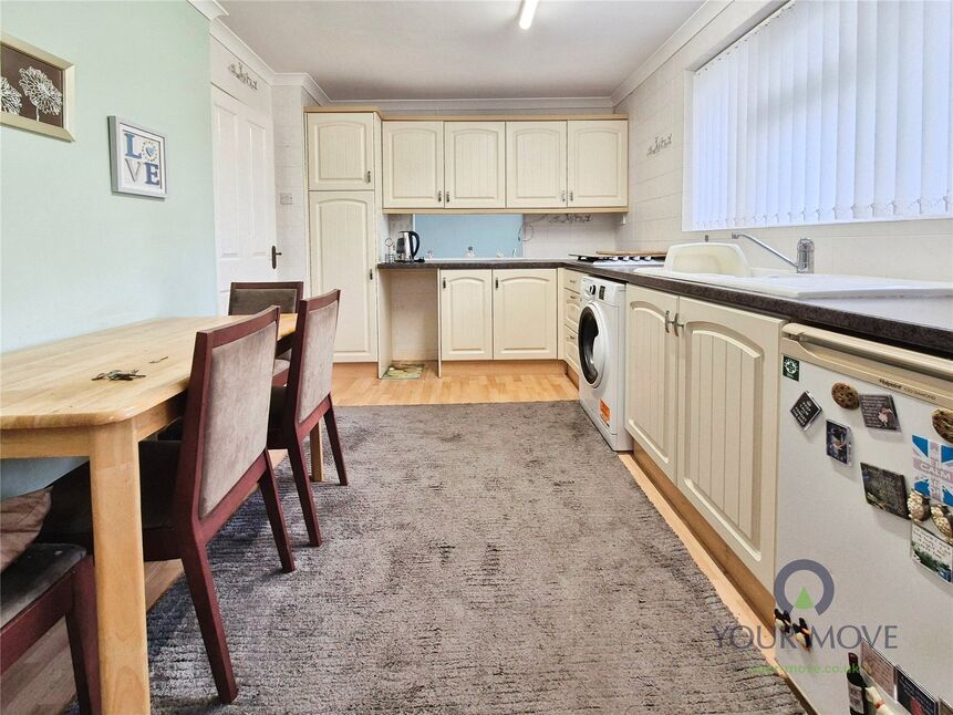 Kitchen / Breakfast Room