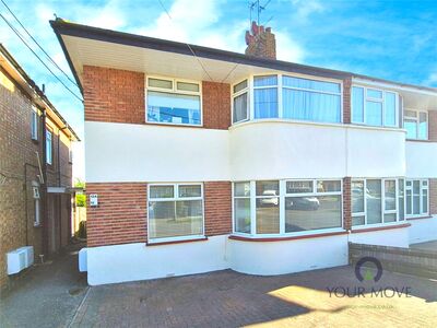 Gilda Crescent, 2 bedroom  Flat to rent, £1,175 pcm