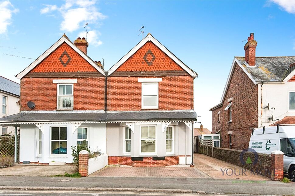 Main image of 2 bedroom  Flat for sale, Station Road, Polegate, East Sussex, BN26
