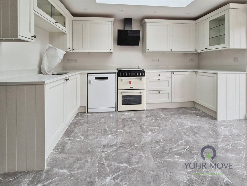 Kitchen / Breakfast Room