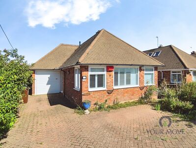 Oldfield Road, 3 bedroom Detached House for sale, &pound;475,000