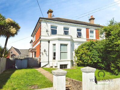 Albert Road, 2 bedroom Flat to rent, &pound;1,195 pcm