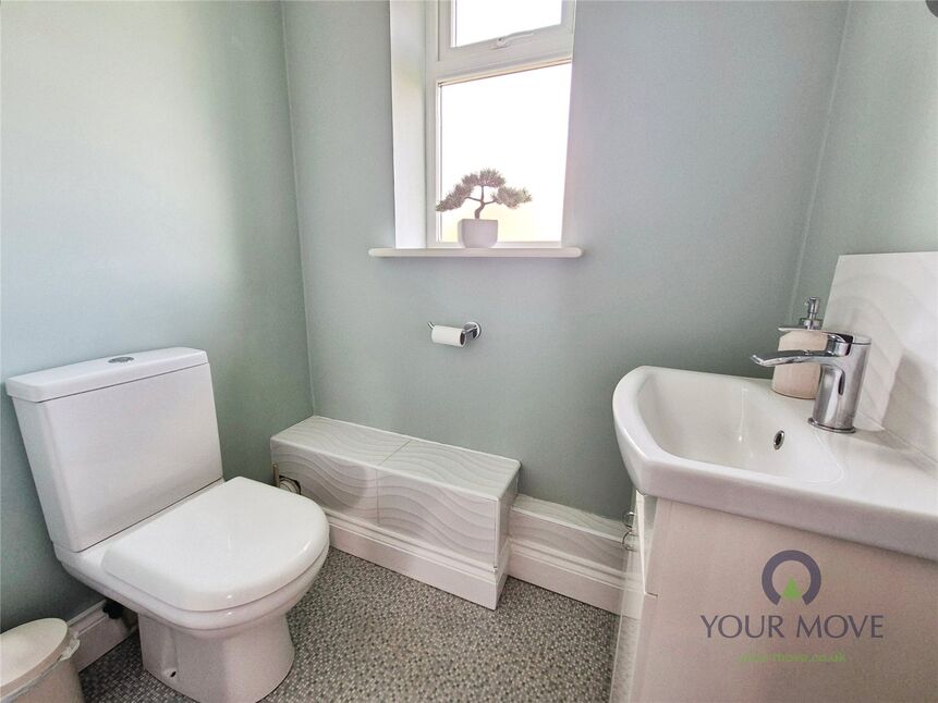 Cloakroom / WC