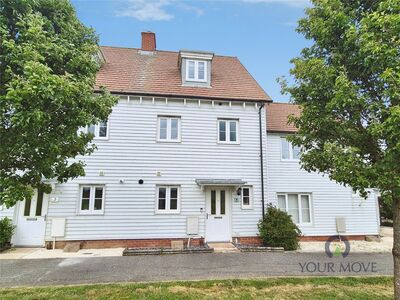 4 bedroom Mid Terrace House for sale