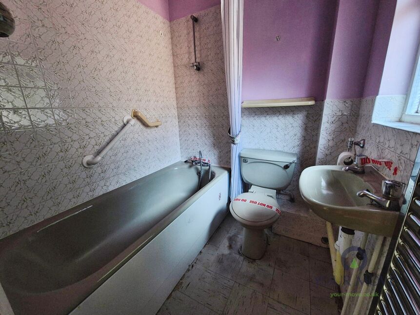 Bathroom / WC