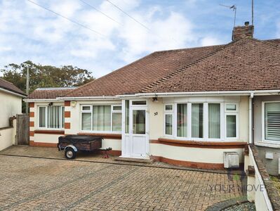 2 bedroom Semi Detached Bungalow for sale