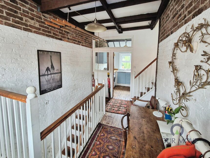 Galleried Landing / Study Area