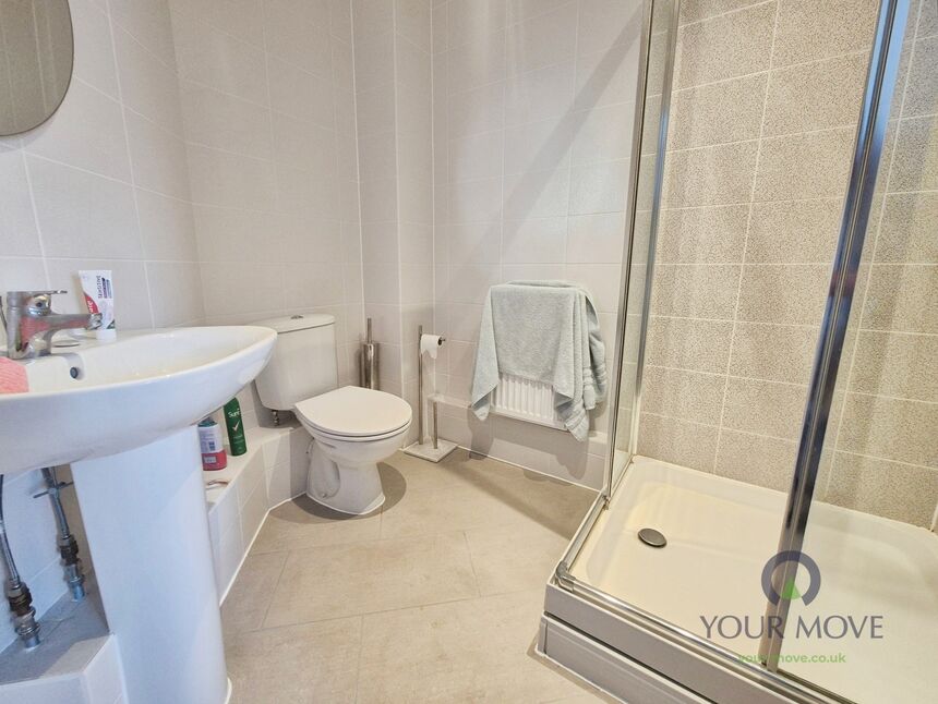 En-Suite Shower Room / WC
