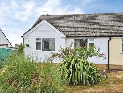 2 bedroom Semi Detached Bungalow for sale