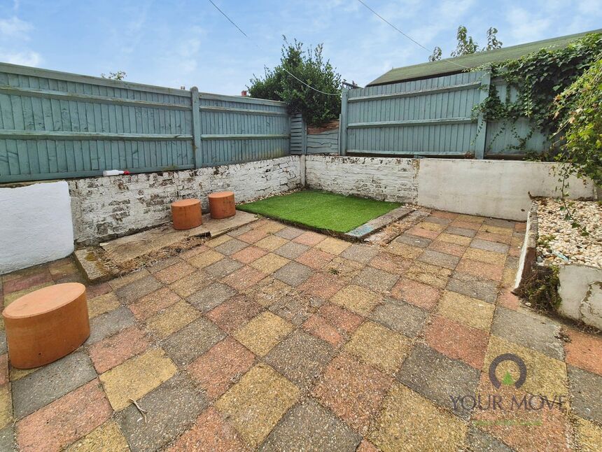 Courtyard garden