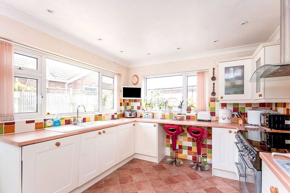 Kitchen / Breakfast Room