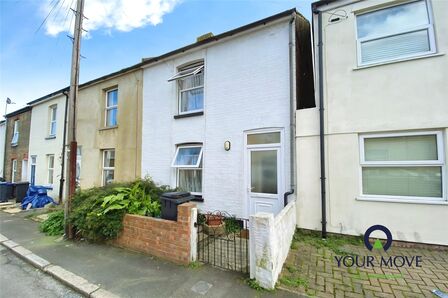 Alma Road, 2 bedroom Mid Terrace House to rent, &pound;1,100 pcm