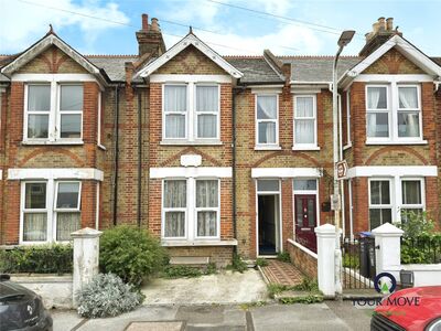 3 bedroom Mid Terrace House for sale