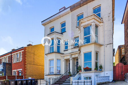 St. Peters Road, 1 bedroom  Flat for sale, £142,000