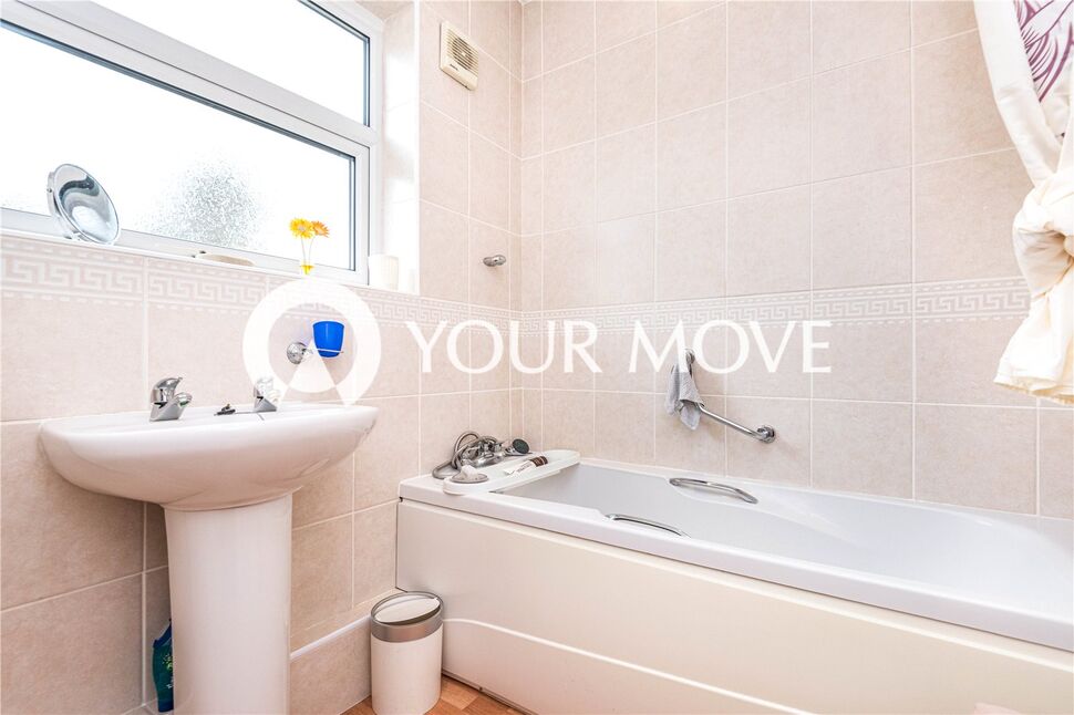 3 bedroom Semi Detached House for sale, Bradstow Way, Broadstairs, CT10