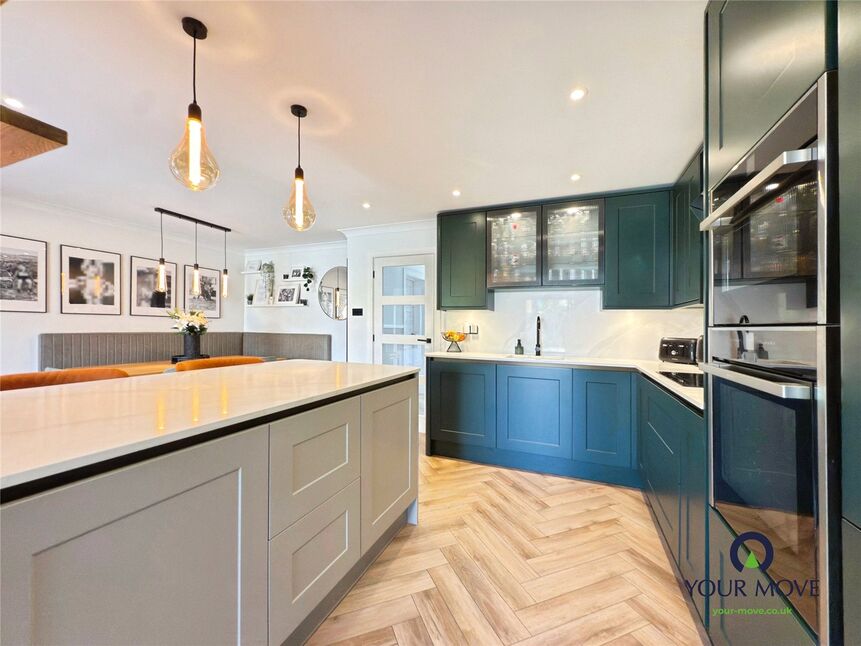 Kitchen / Dining Room
