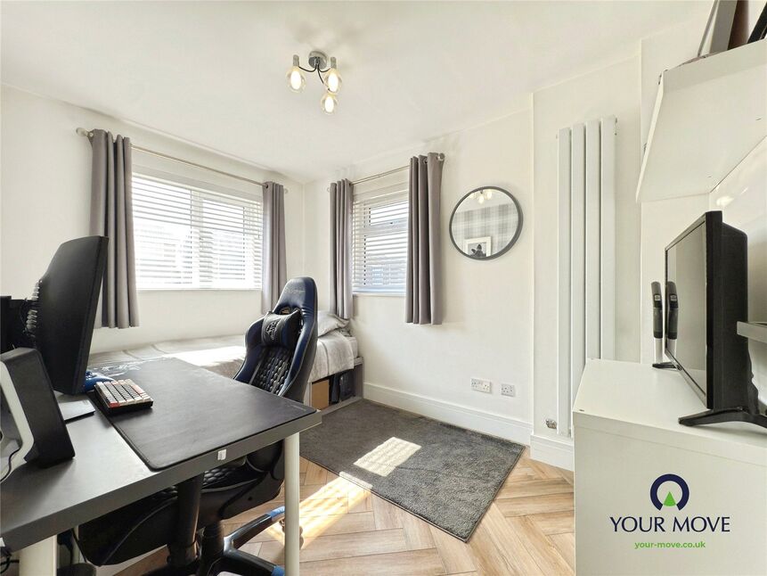 Bedroom 4 / Office
