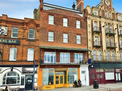2 bedroom  Flat for sale