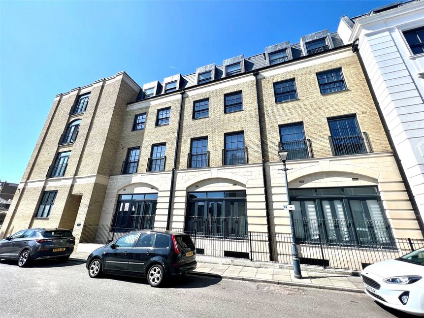 Main image of 2 bedroom  Flat to rent, Queensbridge Drive, Ramsgate, Kent, CT11
