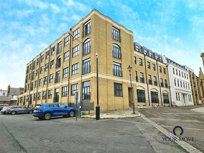 2 bedroom  Flat to rent