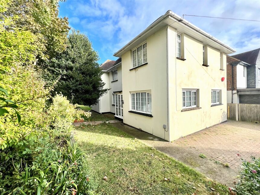 Main image of 4 bedroom Detached House to rent, London Road, Ramsgate, Kent, CT11