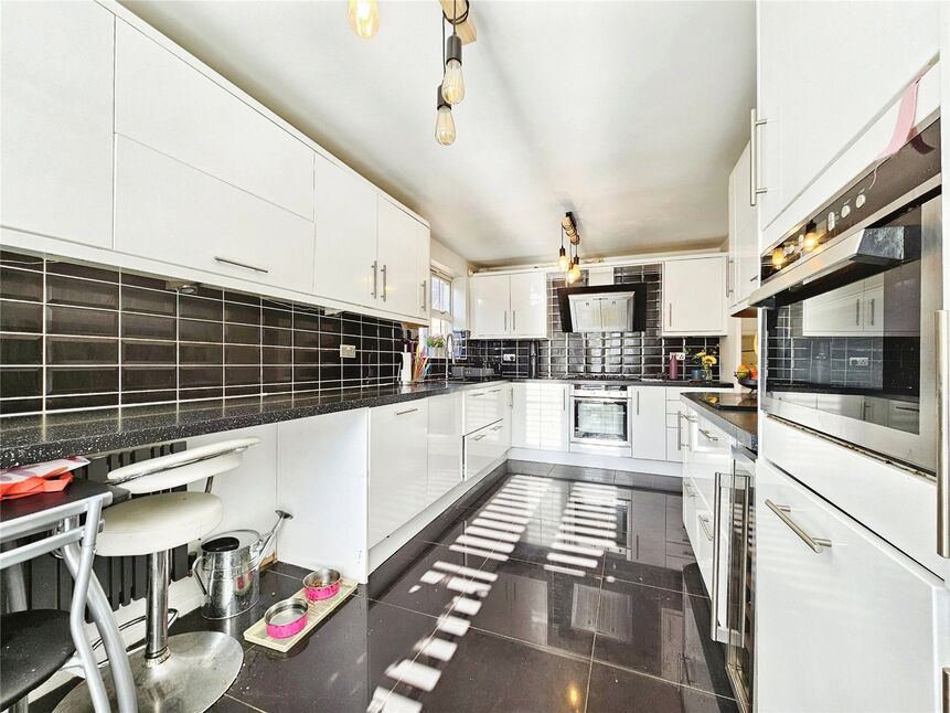 4 bedroom Detached House for sale, Brindle Grove, Ramsgate, CT11 £475,000