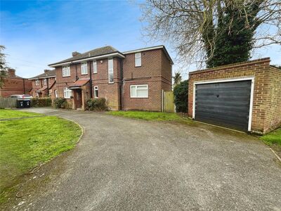4 bedroom Detached House to rent