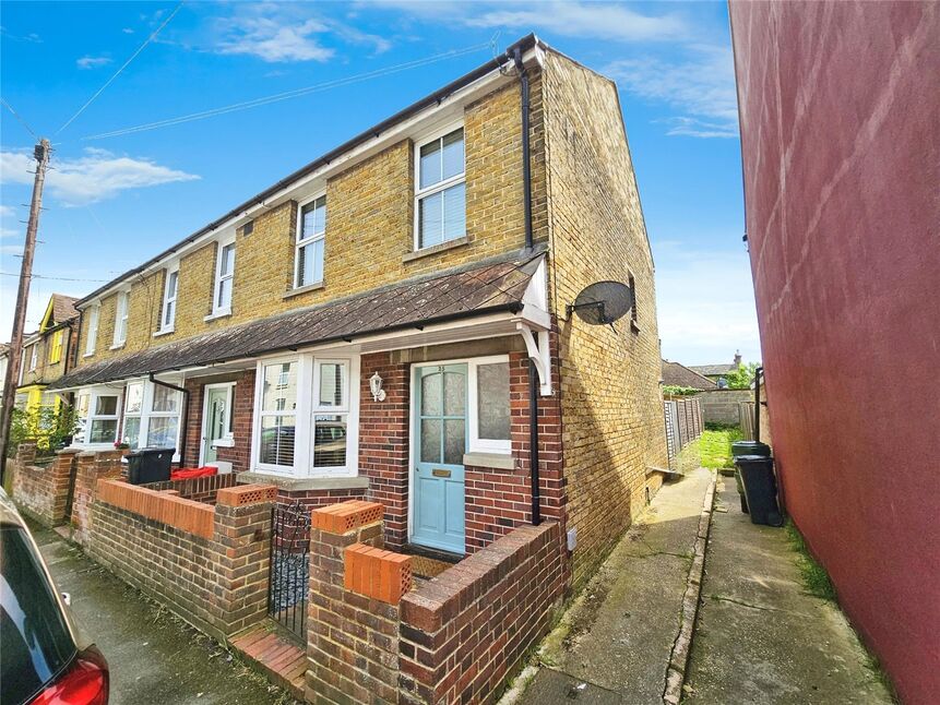 Main image of 3 bedroom End Terrace House for sale, Magdala Road, Broadstairs, Kent, CT10