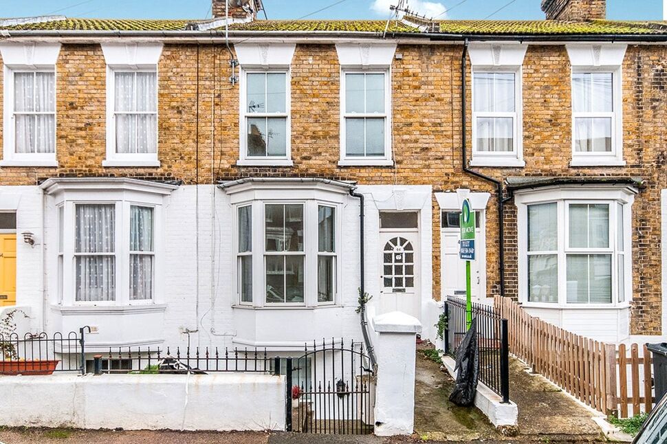 2 bedroom  Flat to rent