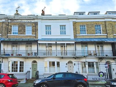 Royal Road, 5 bedroom Mid Terrace House to rent, £2,250 pcm
