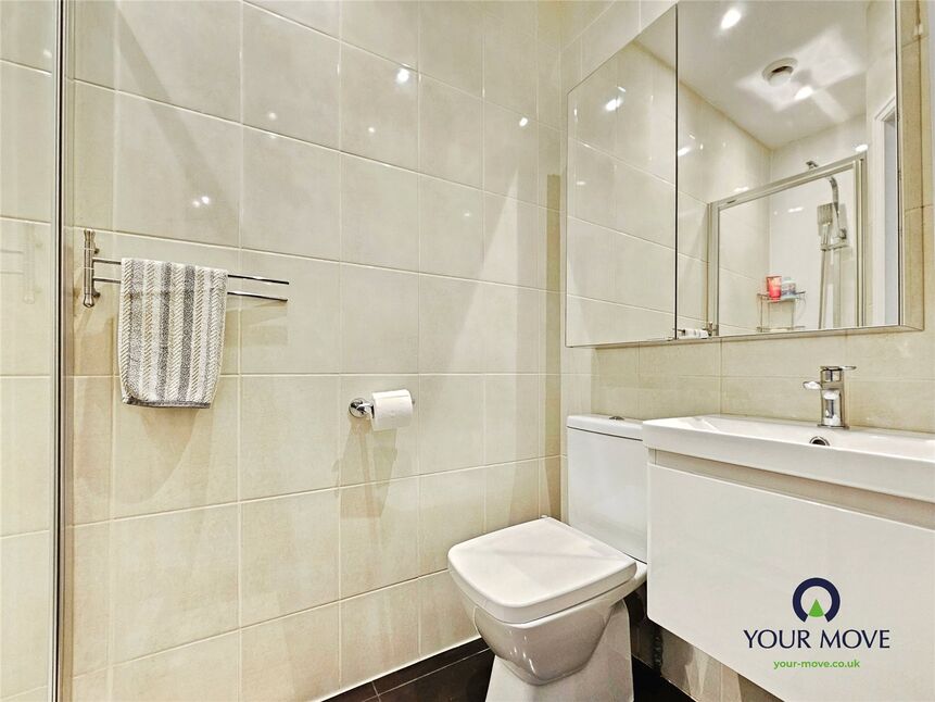 En-Suite Shower Room / WC