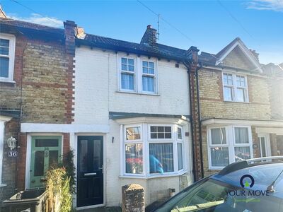 2 bedroom Mid Terrace House to rent