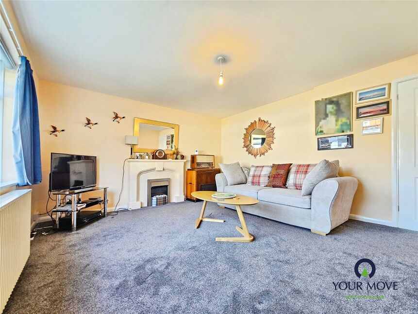 Lounge / Dining Room