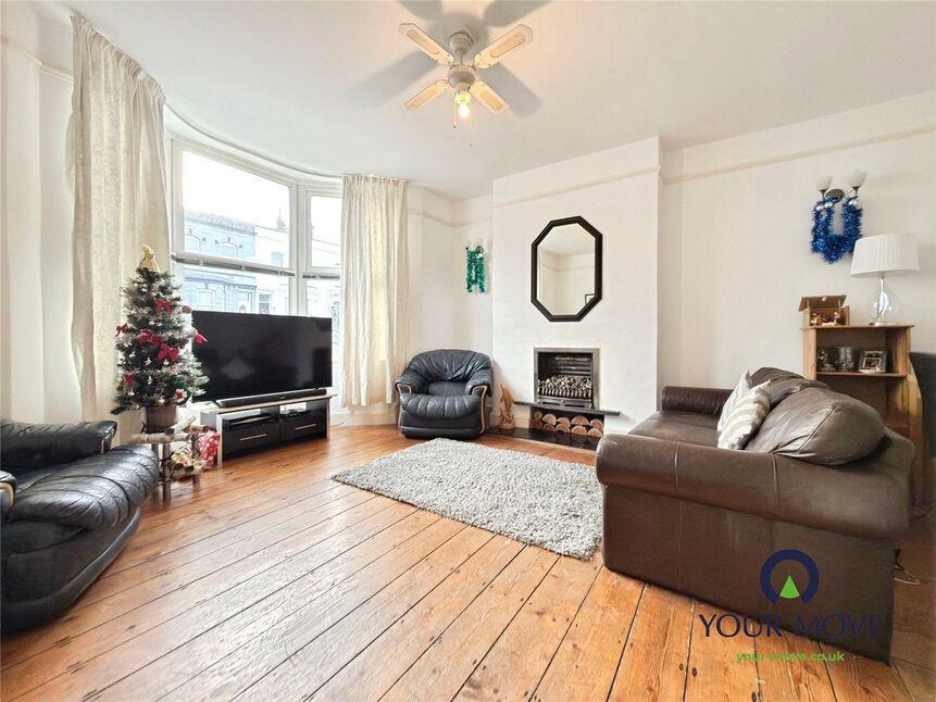 Lounge / Dining Room