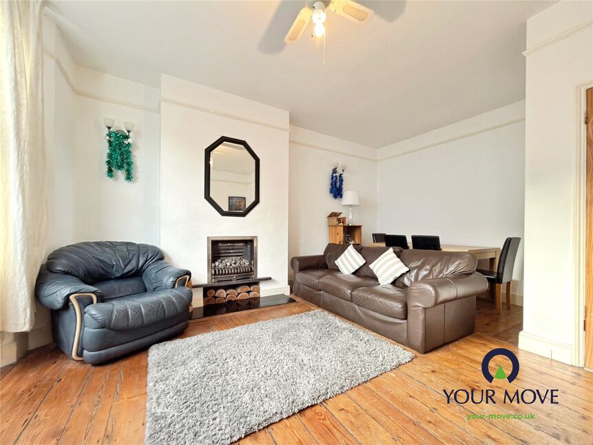 Lounge / Dining Room