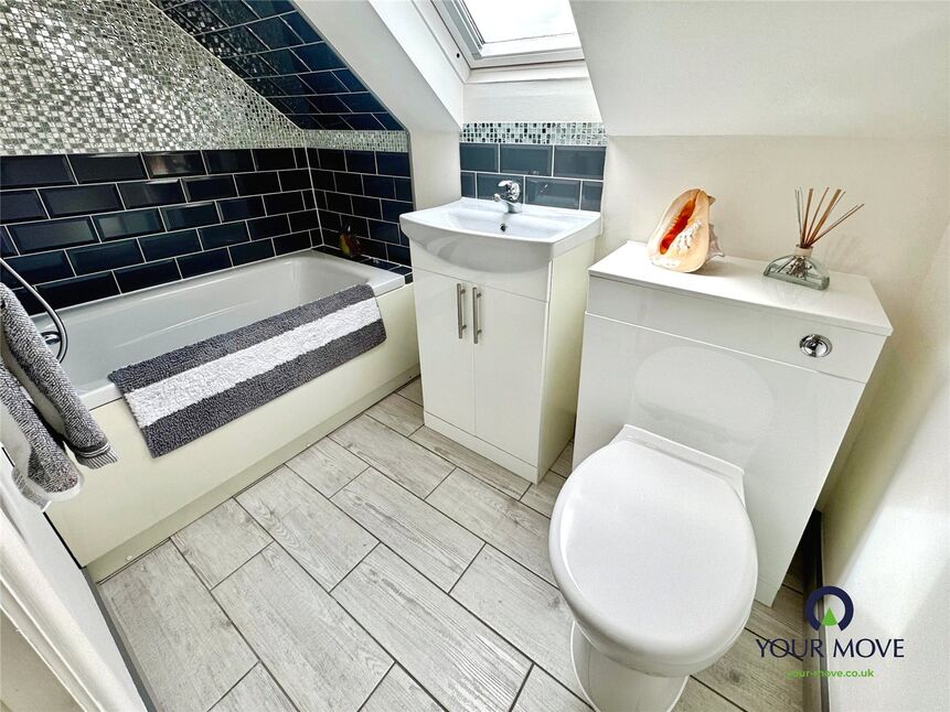 En-Suite Bathroom WC