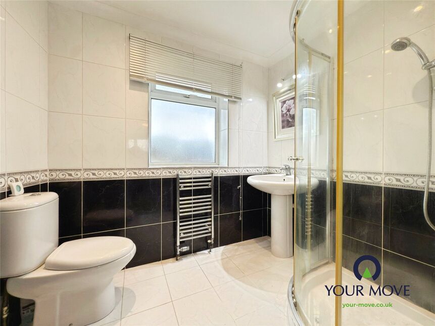 En-Suite Shower Room / WC