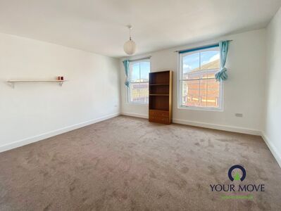 2 bedroom Flat to rent