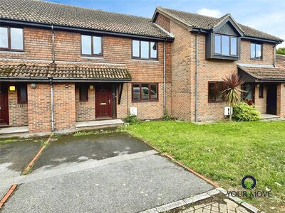 3 bedroom Mid Terrace House for sale