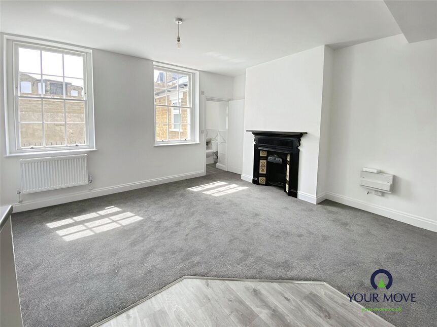 Lounge / Kitchen
