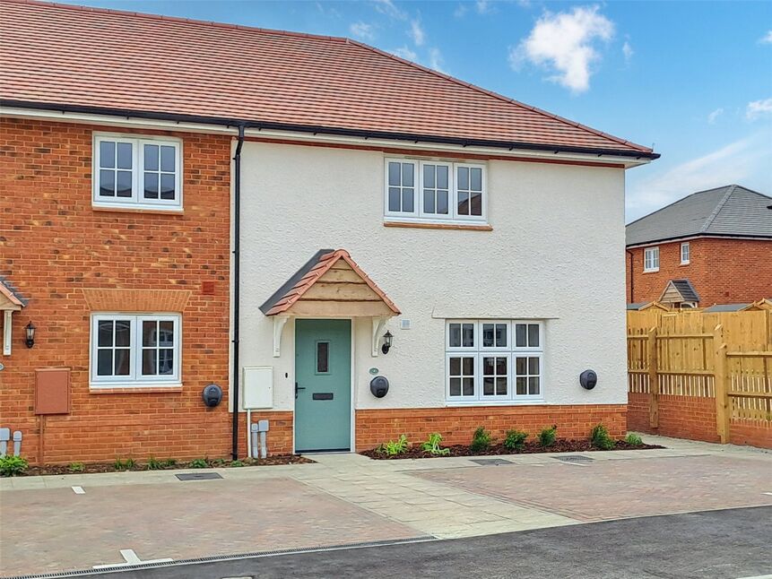 Main image of 1 bedroom Flat for sale, Gloster Drive, Ramsgate, Kent, CT12