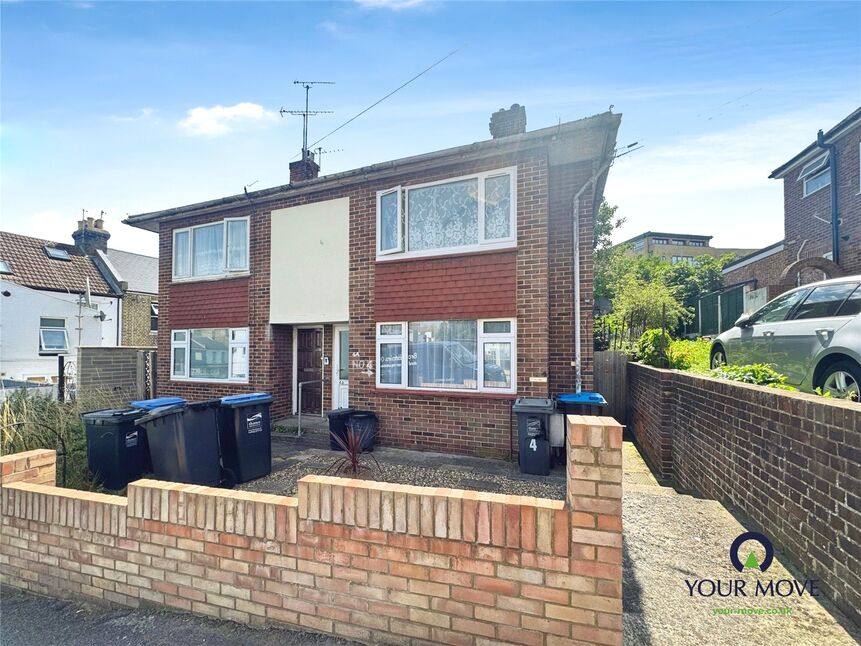 Main image of 2 bedroom  Flat for sale, Kings Road, Ramsgate, Kent, CT11