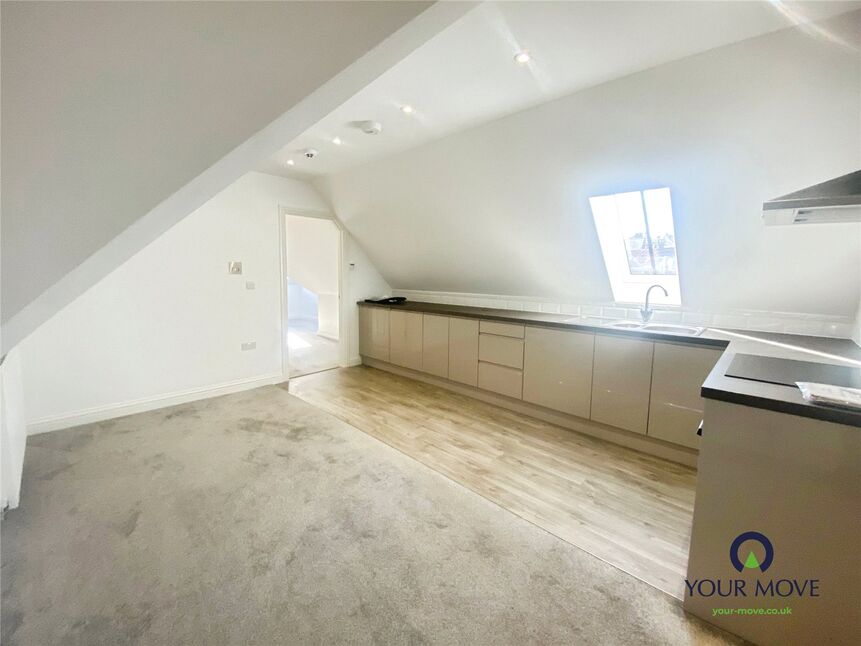 Kitchen / Lounge