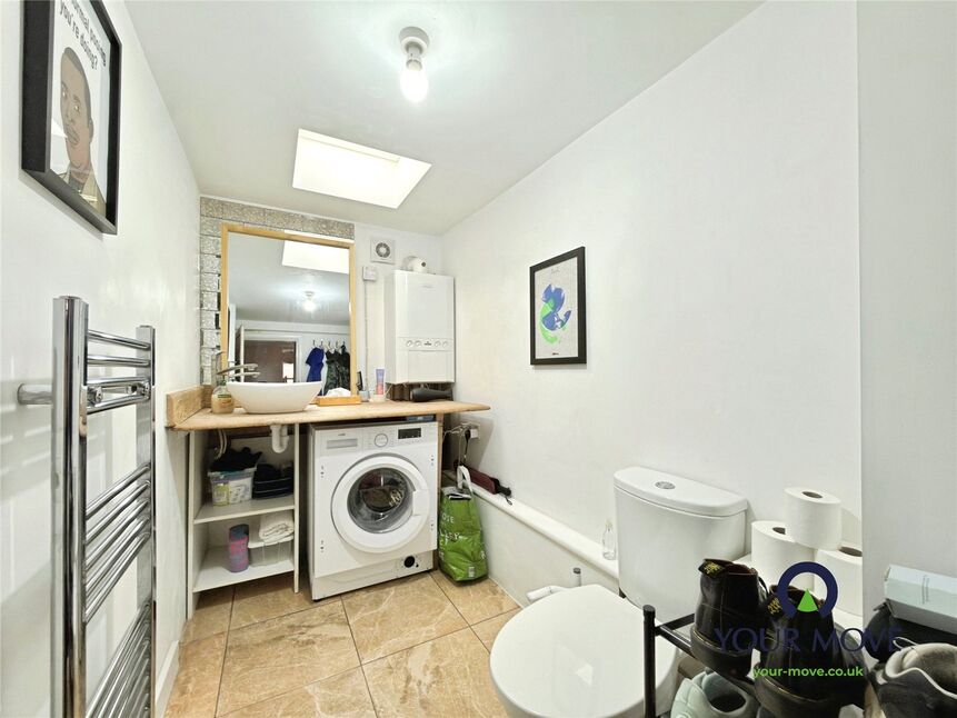 Utility Room WC