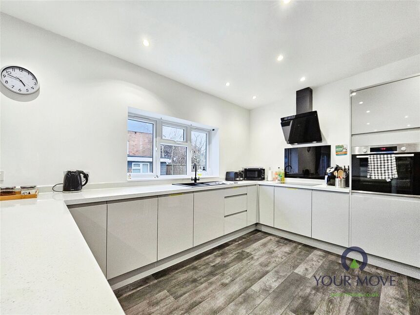 Kitchen / Lounge / Diner