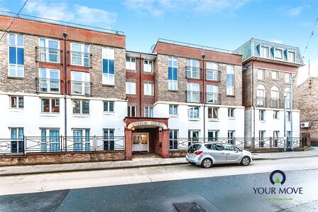 Queen Street, 1 bedroom Flat for sale, &pound;110,000