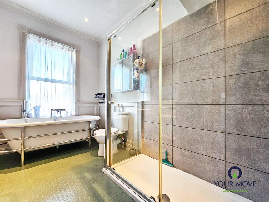 En-Suite Bathroom / WC