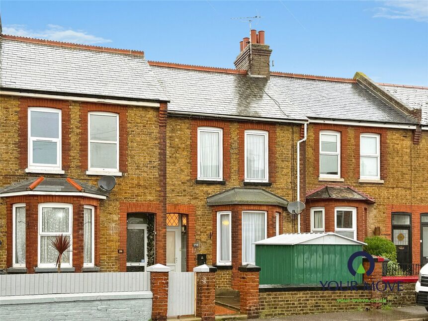 3 bedroom Mid Terrace House for sale