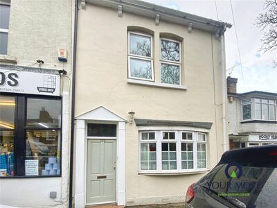 2 bedroom Mid Terrace House to rent